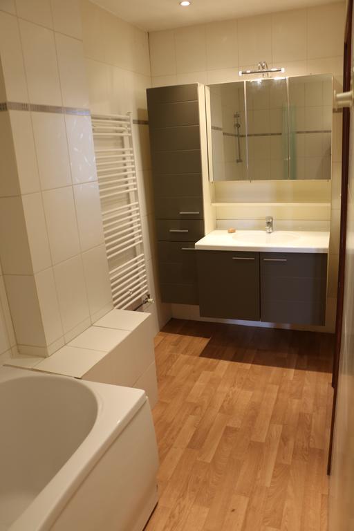 City Center Apartments Brasseurs Брюссель Номер фото
